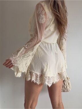 Show Me Your Mumu White Lace Romper Bell Sleeve Boho Bridal Bachelorette Sz S